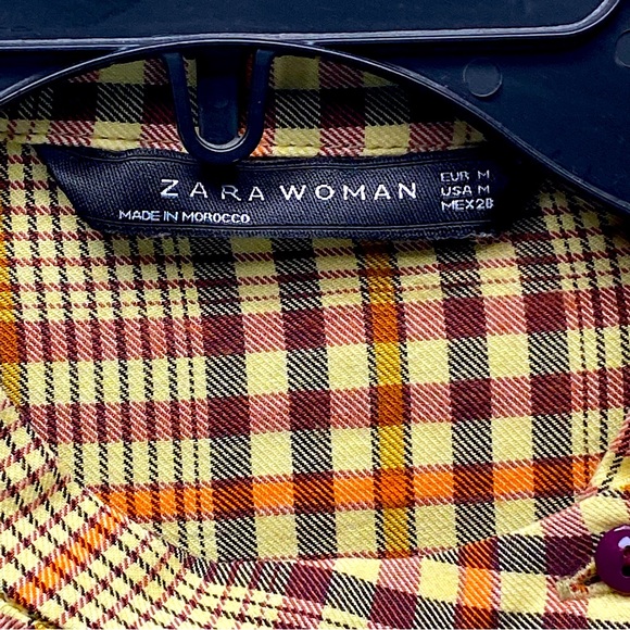 Zara Woman Plaid Shirt with Ruffle Size Medium - Picture 2 of 3